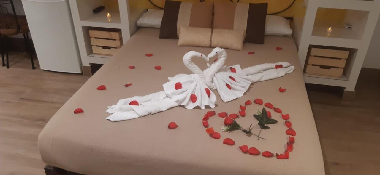 Suite Love Jacuzzi  Uceda Exterior foto
